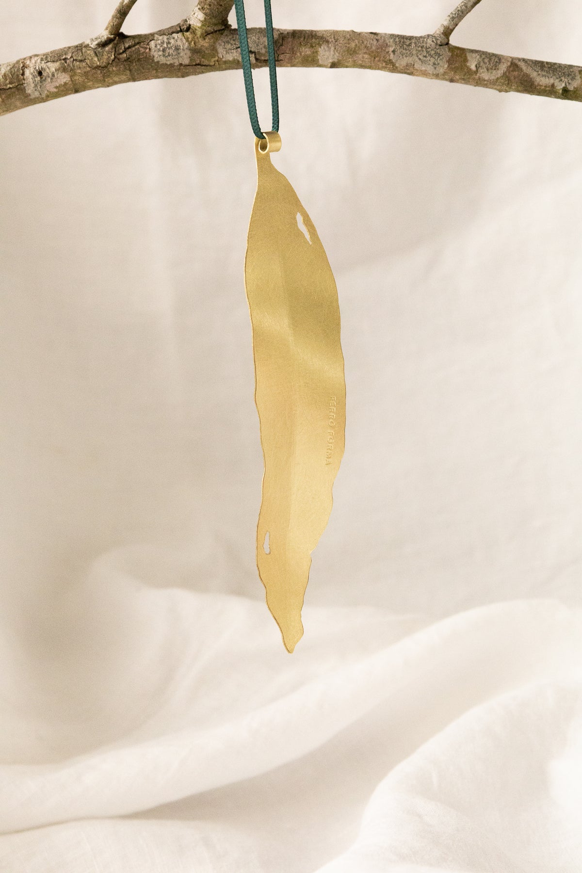 Golden Gum Leaf 8