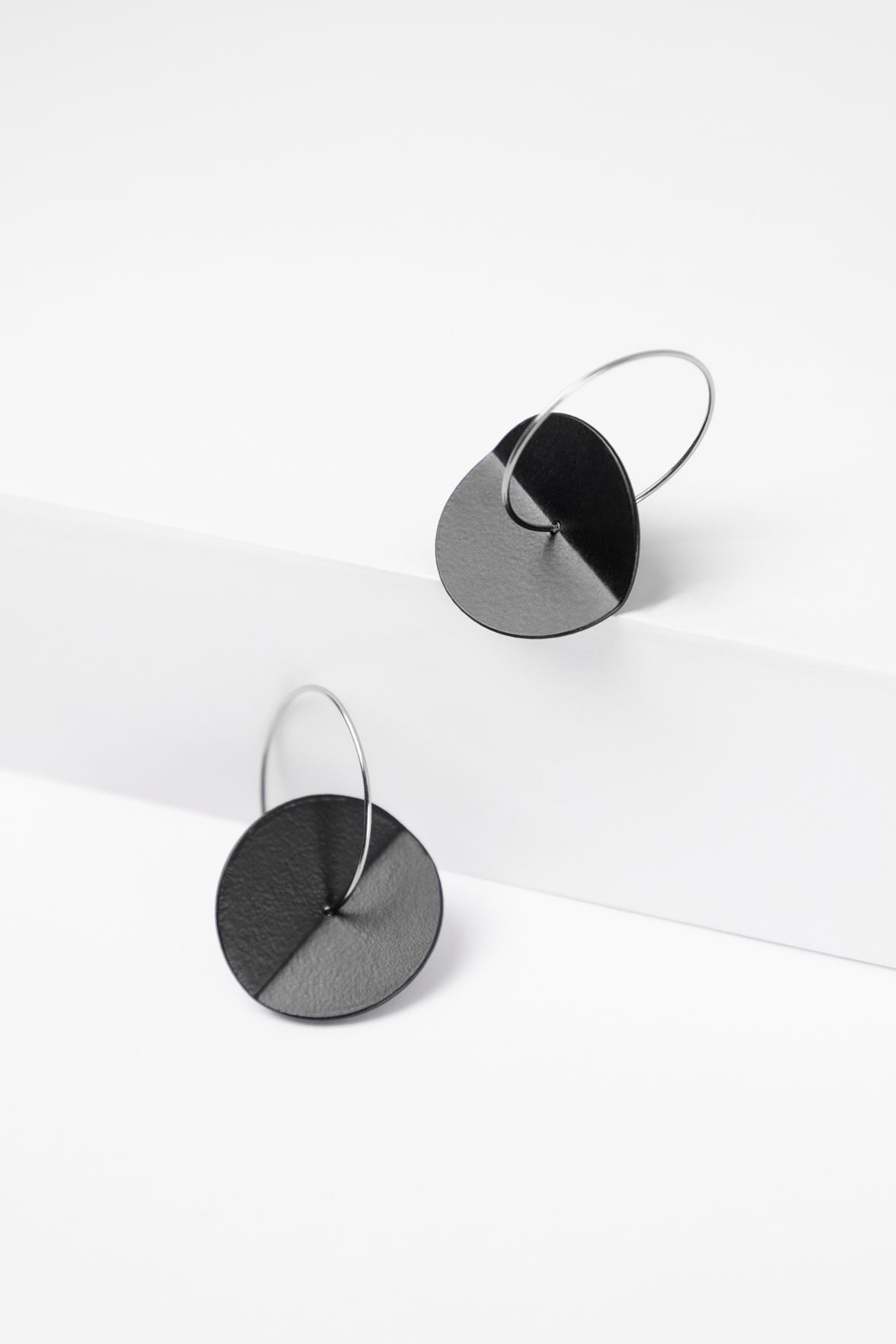 Fold Earrings - Small &amp; Large | Black