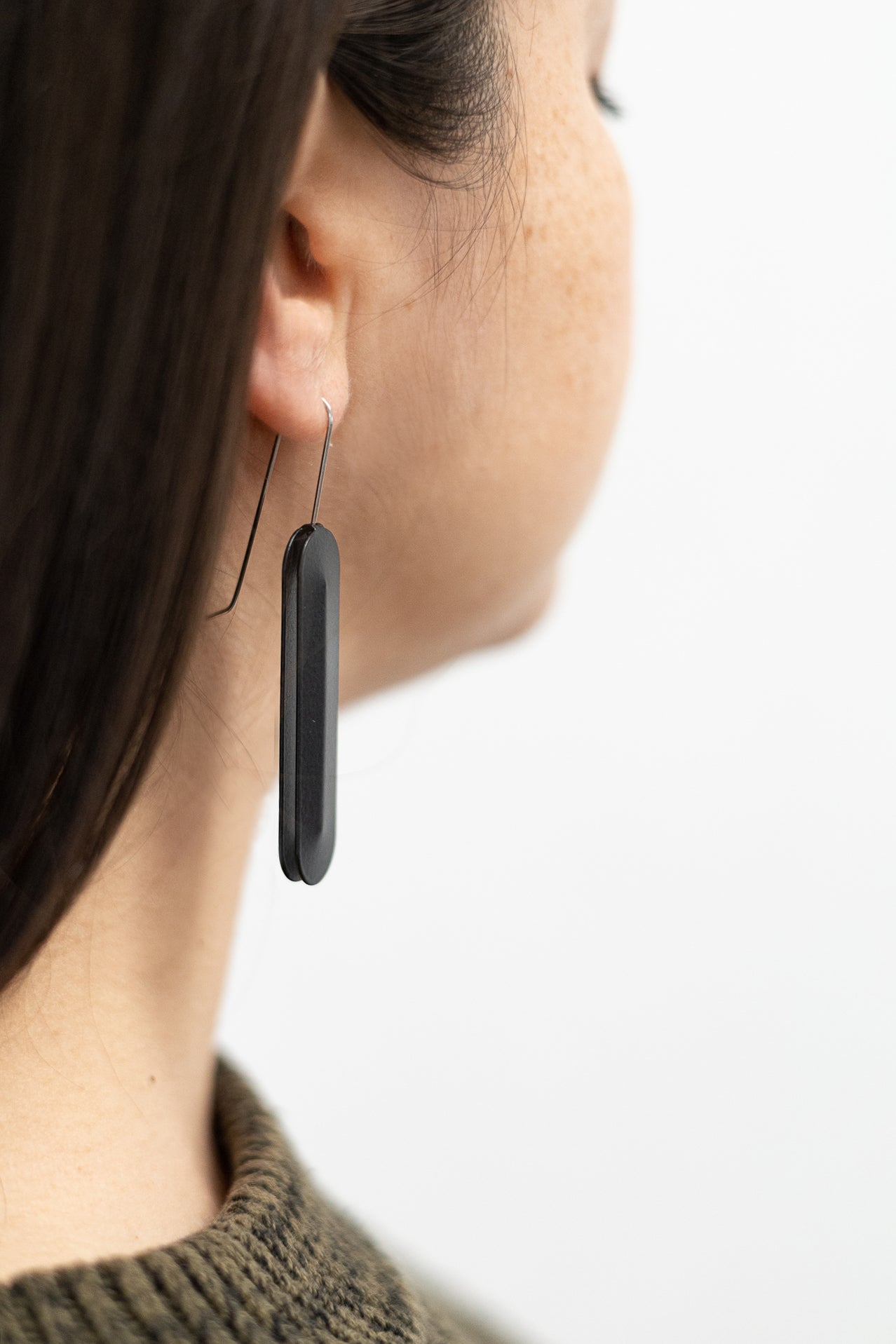 Oval Earrings - Large | Black